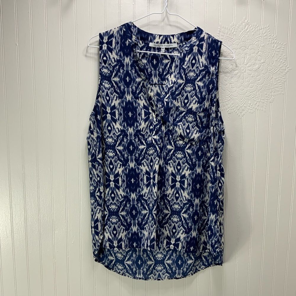 COLLECTIVE CONCEPTS Sleeveless blouse